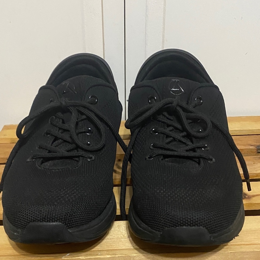 Zeba Hands Free Slip On Sneakers Collapsible Heel Size 11.5